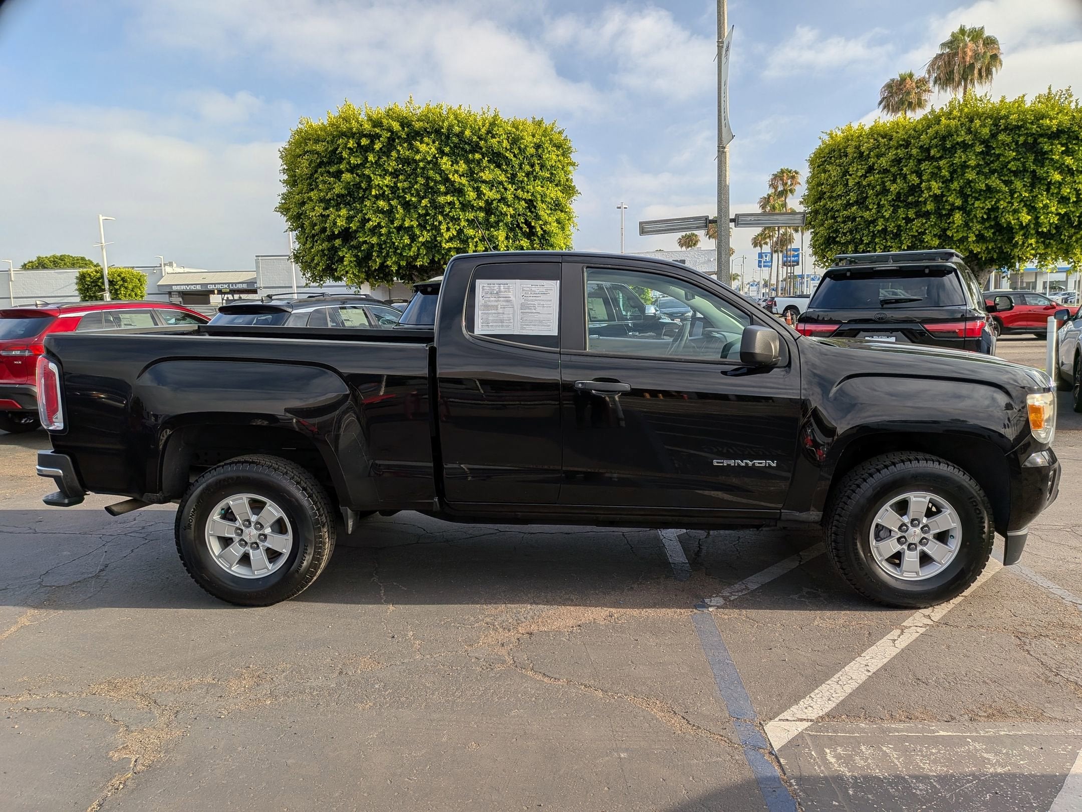 2016 GMC Canyon — detail view