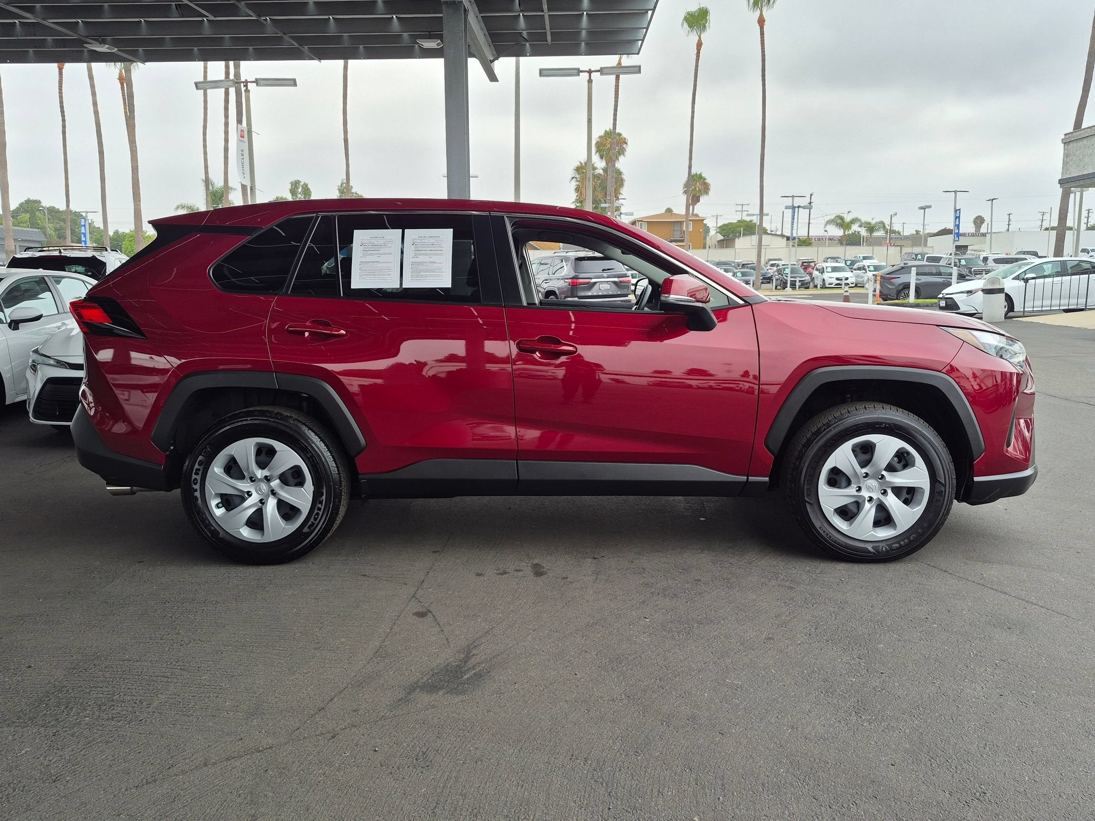 2025 Toyota RAV4 — detail view